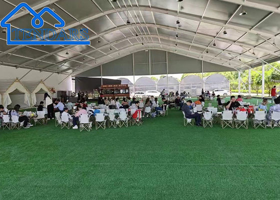 comprare Alto picco 25x40m Sala sportiva Tenda in acciaio galvanizzato Conchiglia per tutto il tempo per campo da tennis fabbricazione online
