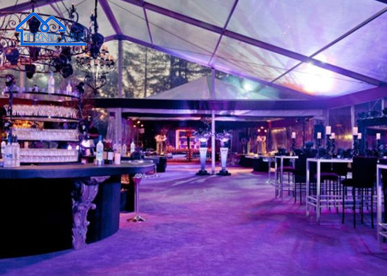 Tenda per tendone per matrimoni di lusso in lega di alluminio con struttura in PVC trasparente, design a baldacchino per eventi