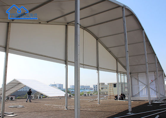 All'aria aperta magazzino industriale pesante personalizzato, laboratorio di stoccaggio evento tenda curva Arcum