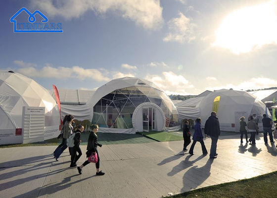 Leggio rinforzato 4m Dia tenda commerciale a cupola copertura in PVC vista panoramica per i siti di glamping