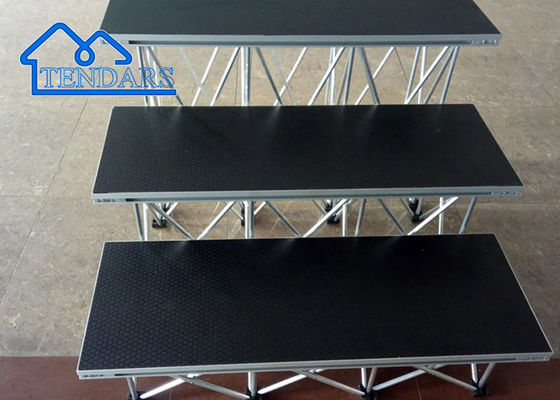 Piattaforma di palco portatile regolabile in alluminio a misura Piattaforma pieghevole portatile in legno in vendita